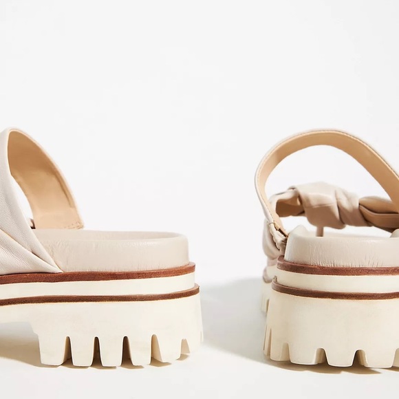 Elvio Zanon Knotted Strap Sandal in Ivory Leather - size 39 - Picture 3 of 8